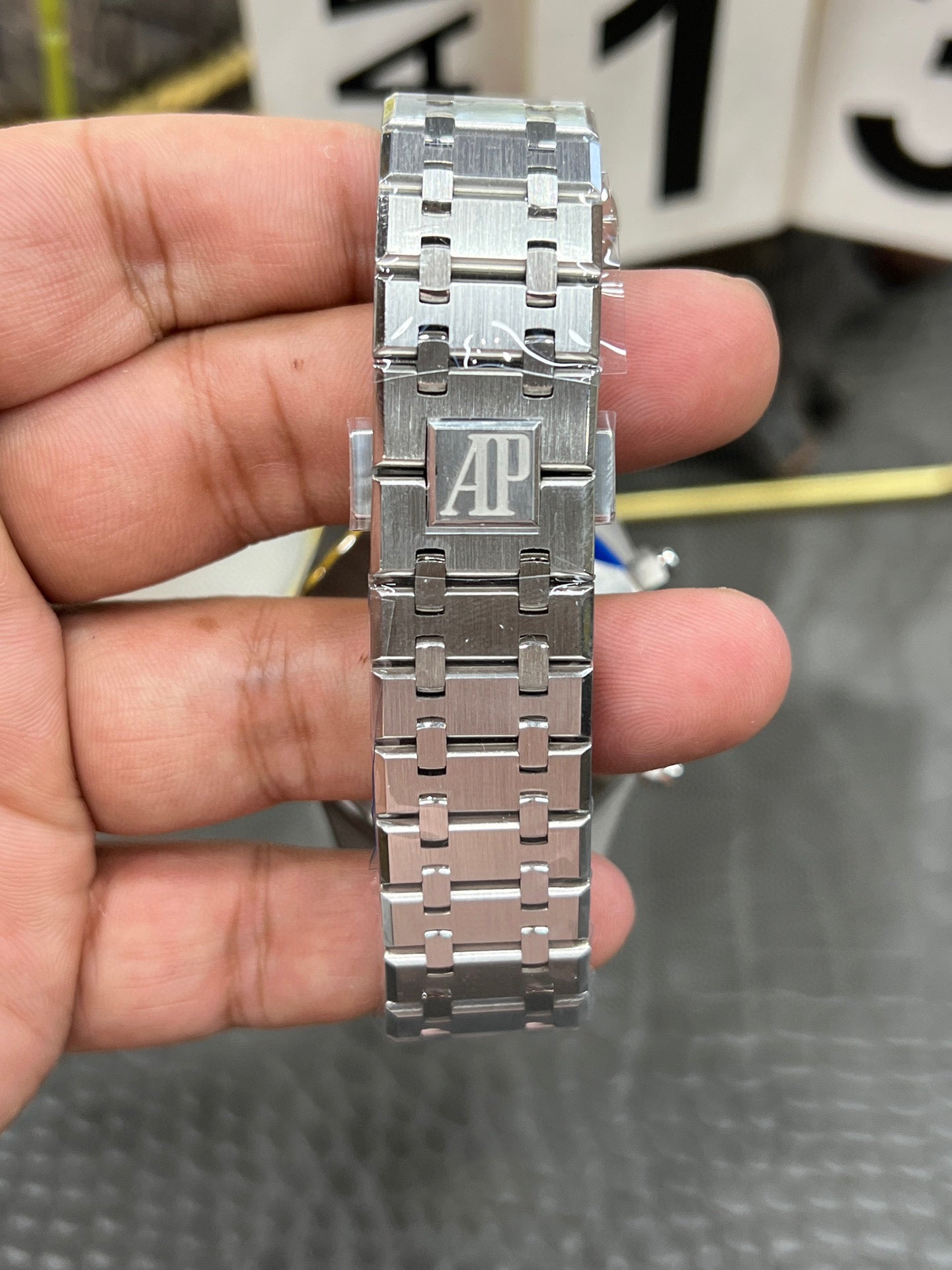 Audemars Piguet Royal Oak Chronograph 41 mm – Ref. 26331ST.OO.1220ST.01
