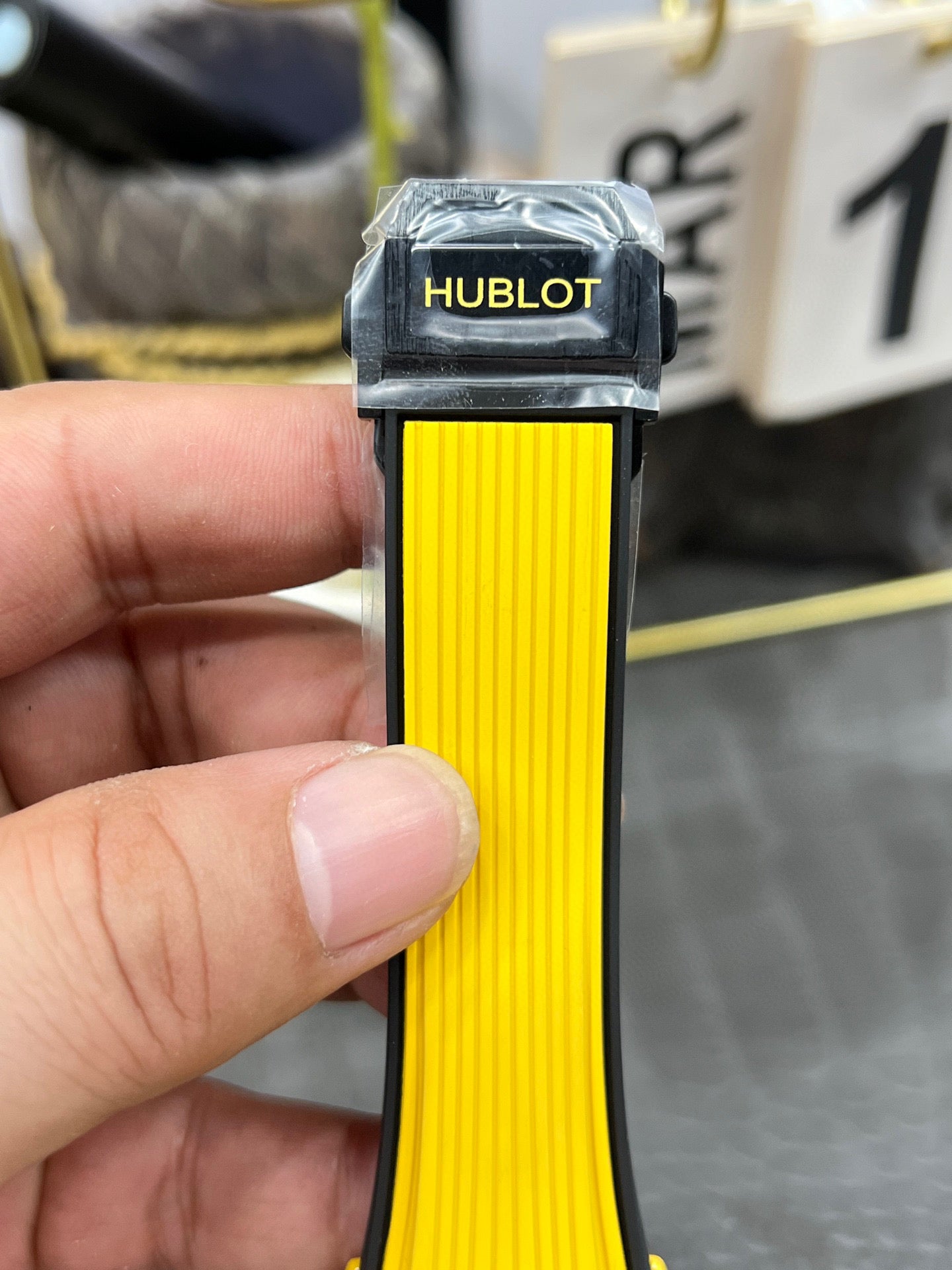 Hublot Big Bang 44 mm – Ref. 441.CY.471Y.RX