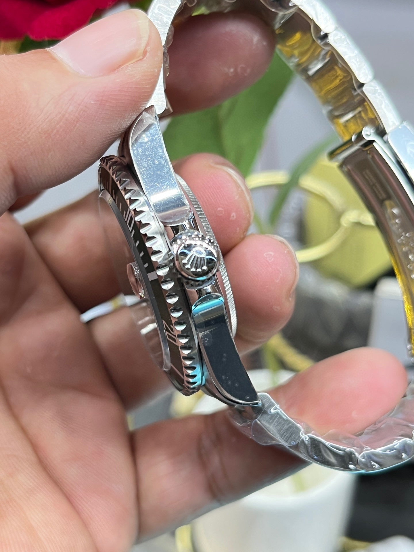 Rolex Submariner Date 116610LV "Hulk" – First Generation
