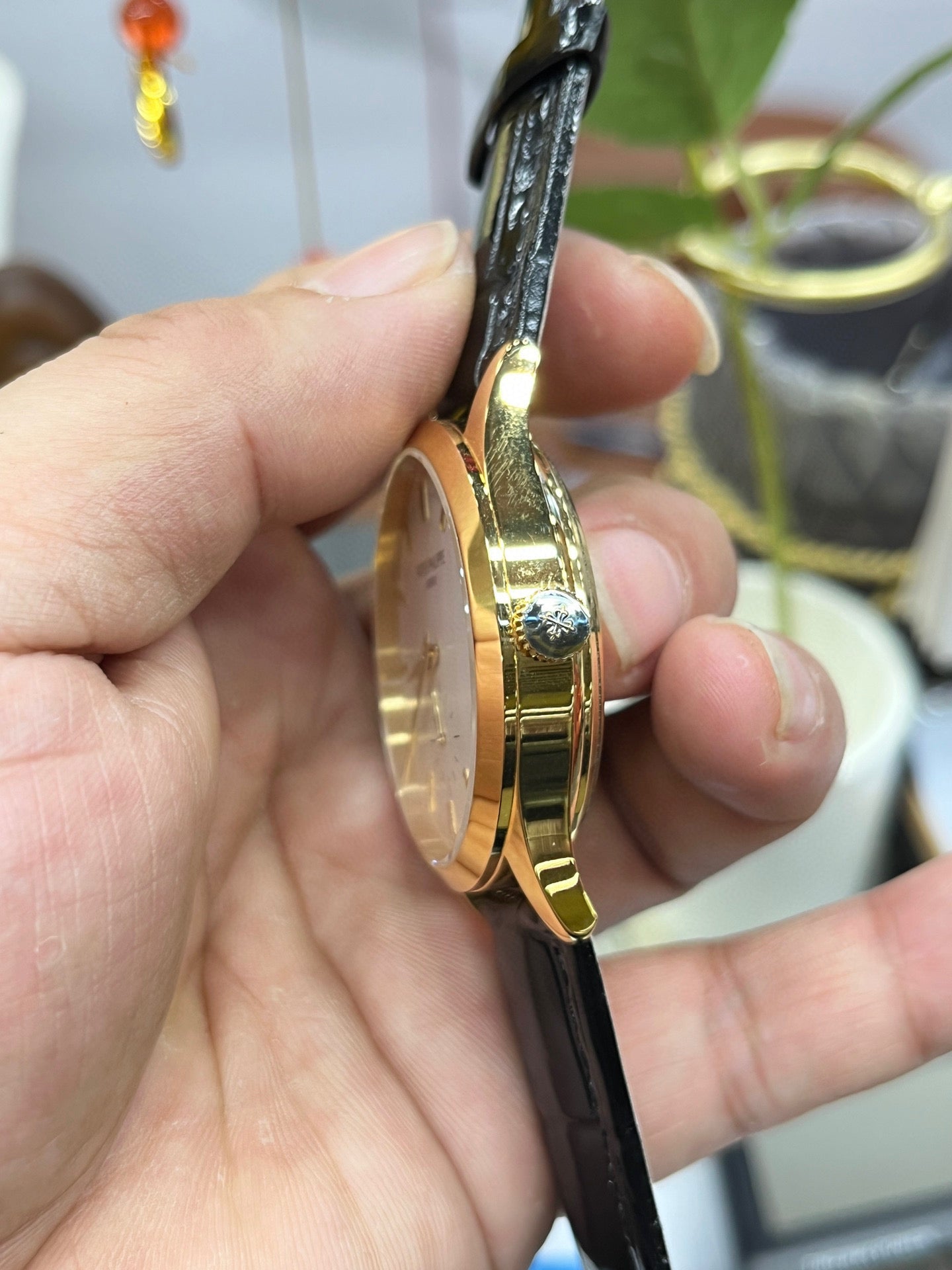 Patek Philippe Calatrava Manual-Winding 37mm – Ref. 5196J-001