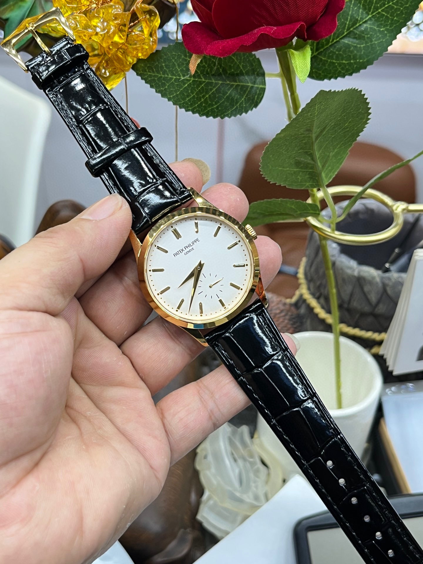 Patek Philippe Calatrava Manual-Winding 37mm – Ref. 5196J-001