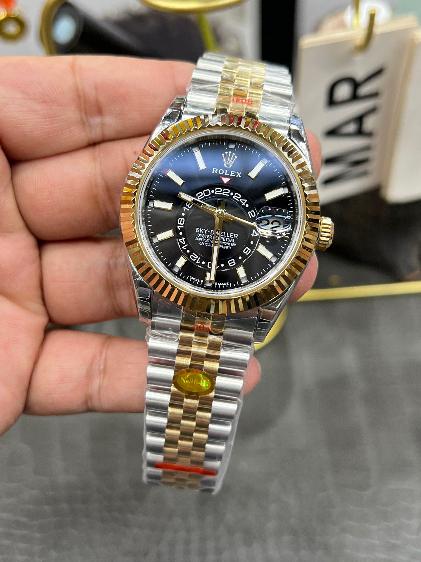 Rolex Sky-Dweller 42 mm – Ref. 336933-0004 (Rolesor Two-Tone, Black Dial, Jubilee Bracelet)