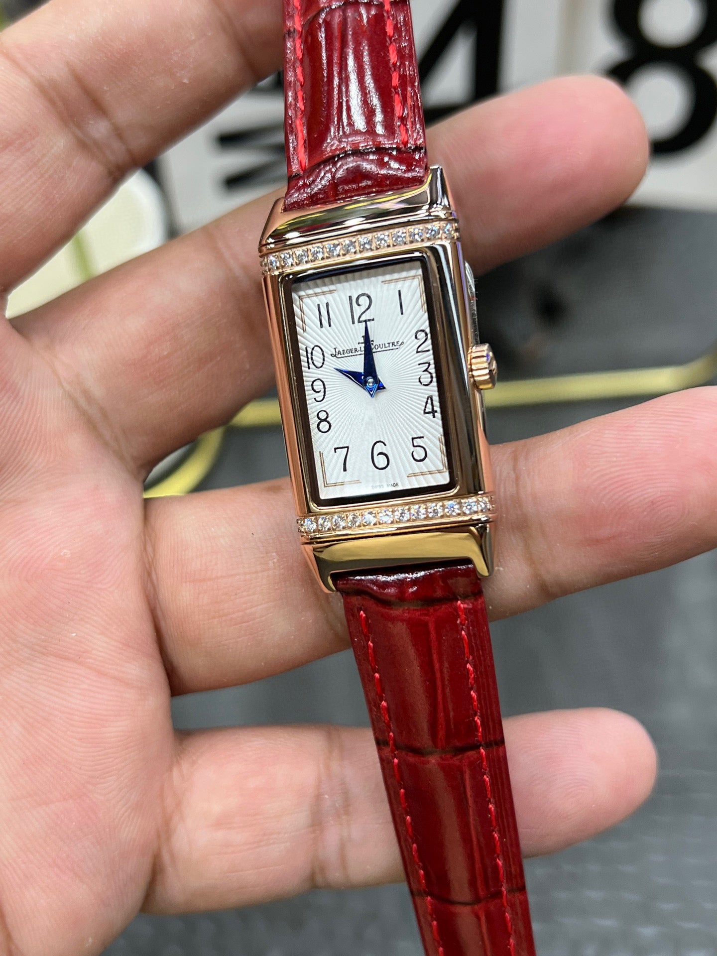 Jaeger-LeCoultre Reverso Classic Large Duoface 45.6 x 27.4 mm – Ref. Q334256J