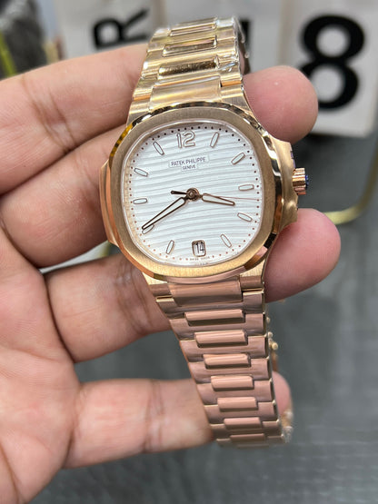 Patek Philippe Nautilus 35.2 mm – Ref. 7118/1R-001