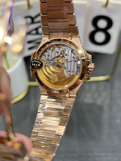 Patek Philippe Nautilus 35.2 mm – Ref. 7118/1R-001