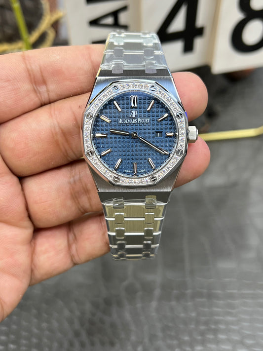 Audemars Piguet Royal Oak 37 mm – Ref. 67651IP