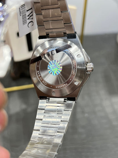 IWC Ingenieur 40 mm – Green Dial