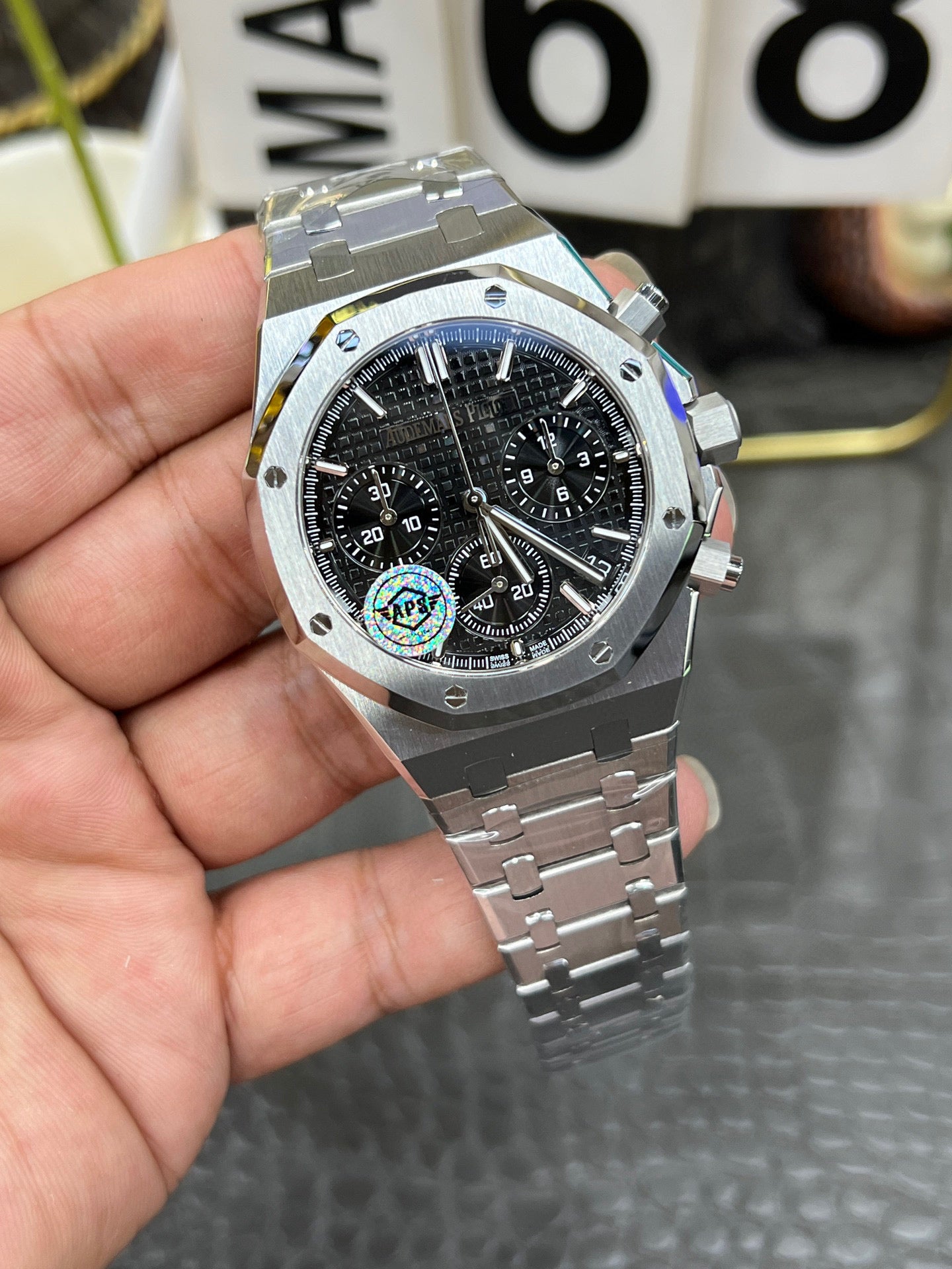 ChatGPT 说：  Audemars Piguet Royal Oak Chronograph 41 mm – Ref. 26240ST.OO.1320ST.06