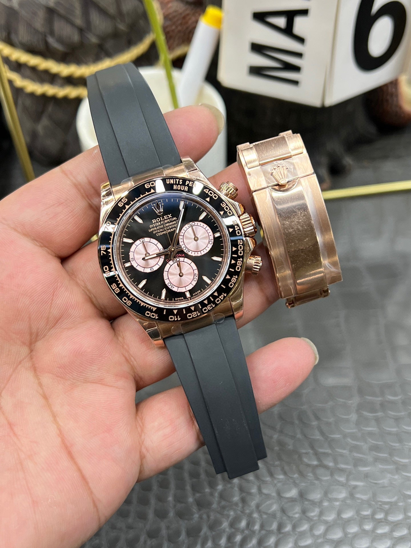 Rolex Cosmograph Daytona 40 mm – Ref. M126515LN-0002