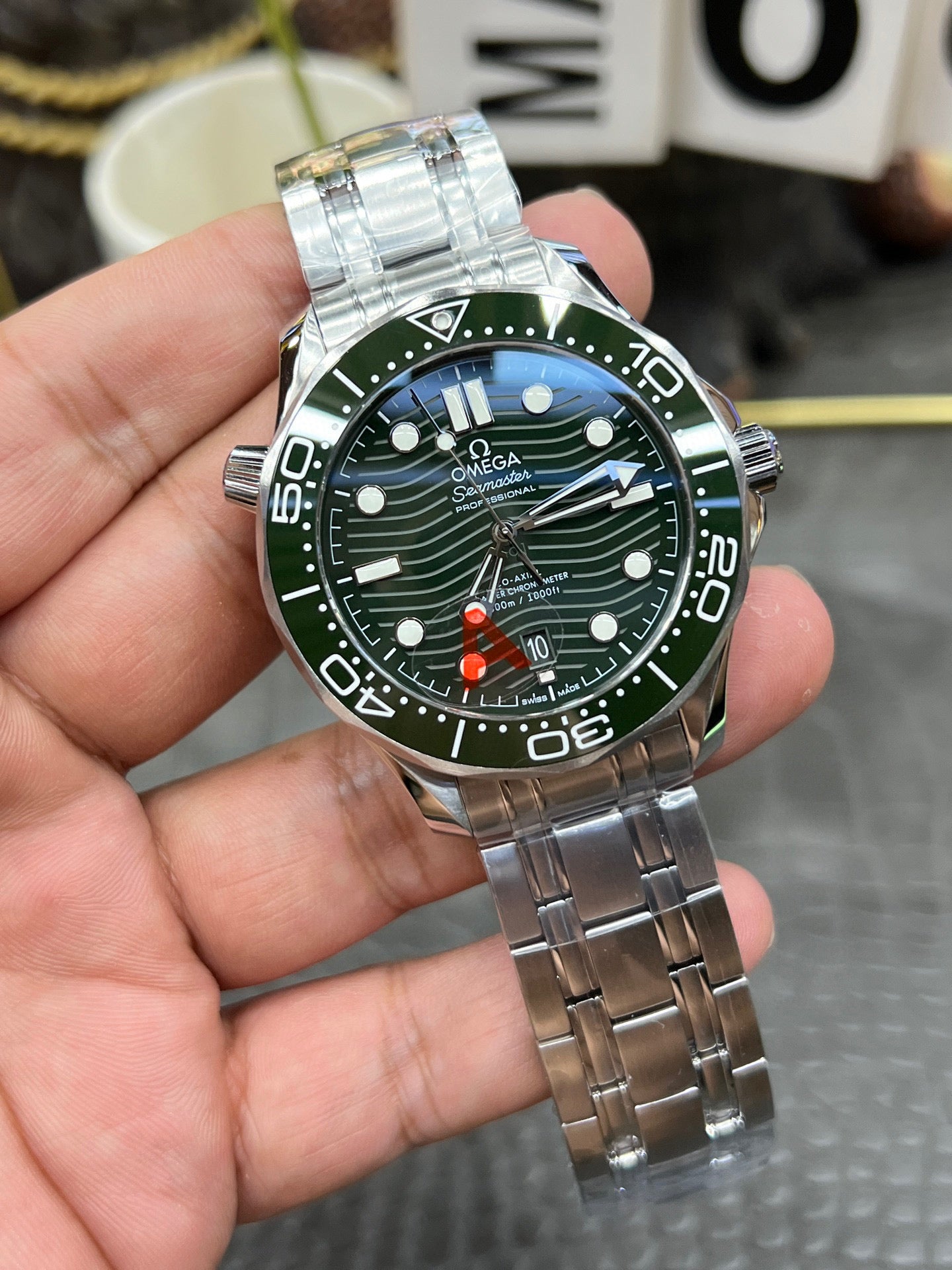 Omega Seamaster Diver 300M Co-Axial Master Chronometer 42 mm – Ref. 210.30.42.20.01.001