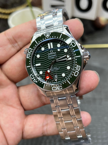Omega Seamaster Diver 300M Co-Axial Master Chronometer 42 mm – Ref. 210.30.42.20.01.001