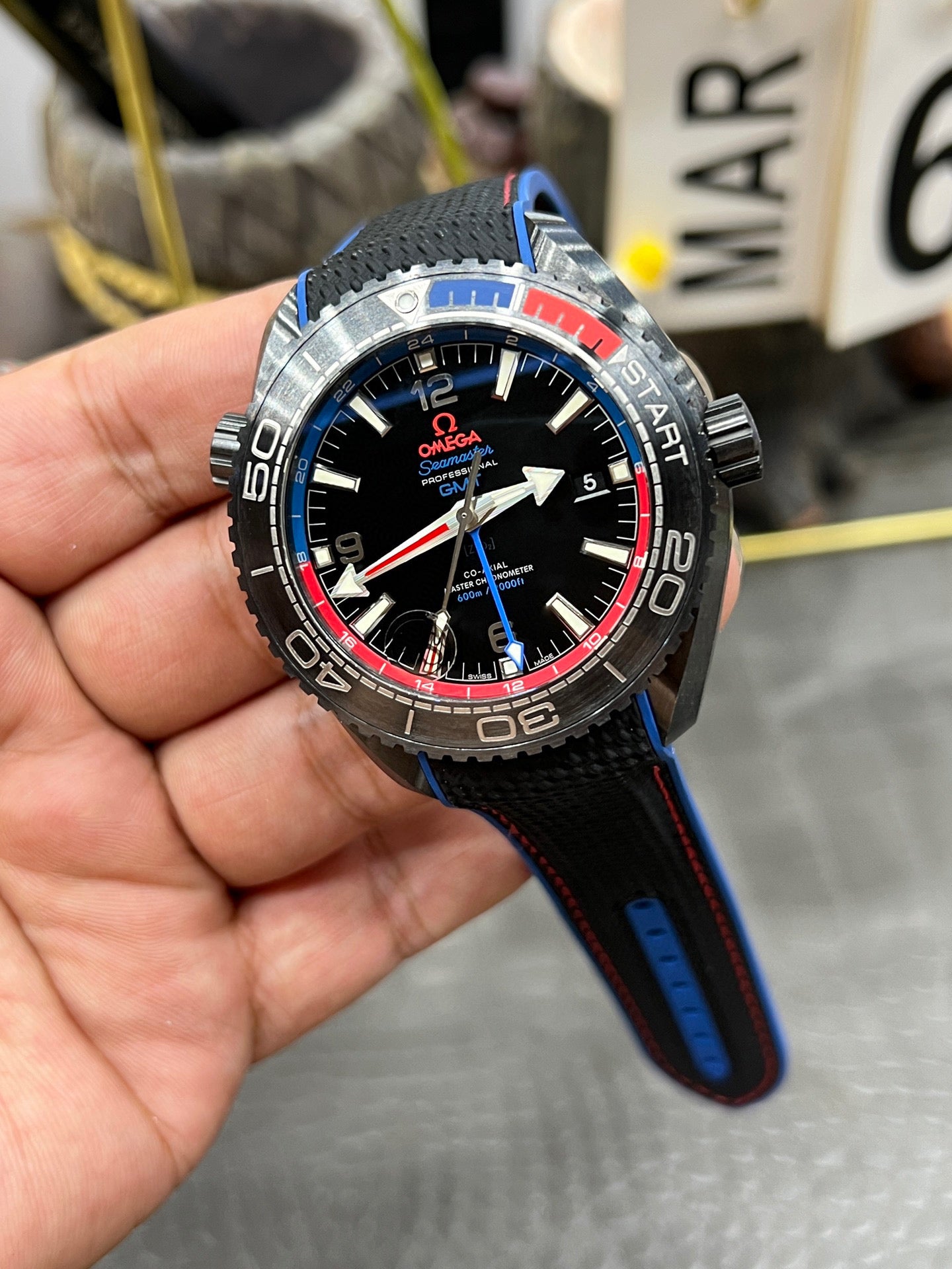 Omega Seamaster Planet Ocean 600M Co-Axial Master Chronometer GMT 45.5 mm – Ref. 215.92.46.22.01.004