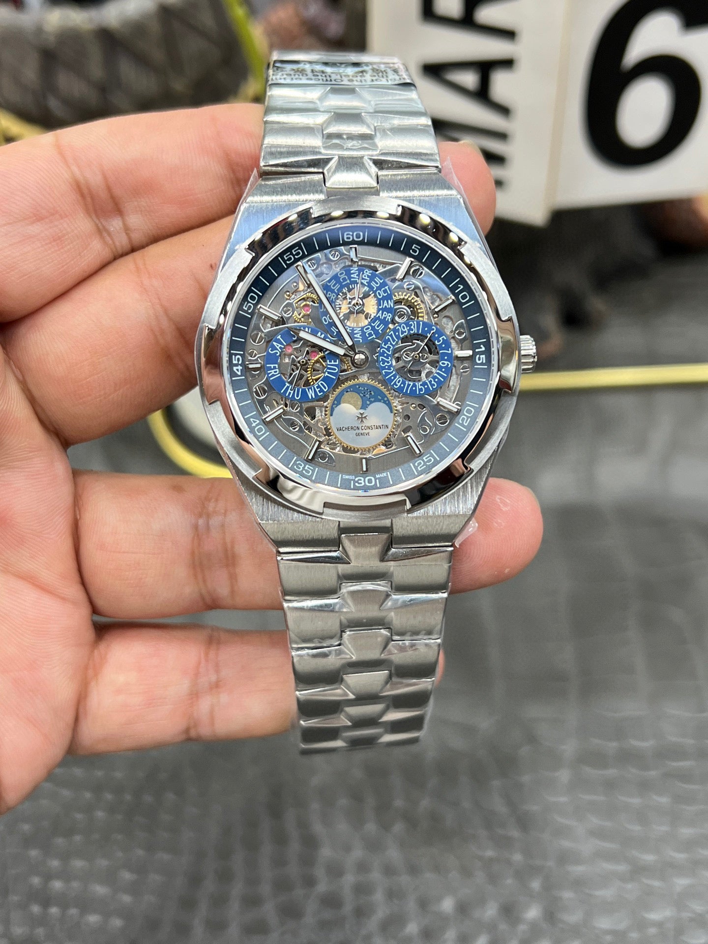 Vacheron Constantin Overseas Perpetual Calendar Ultra-Thin Skeleton 41.5 mm – Ref. 4300V/220G-B946