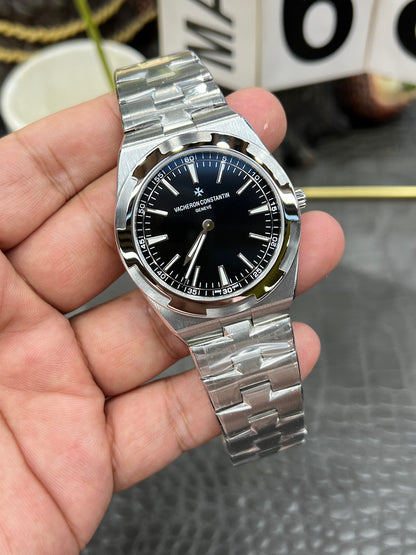 Vacheron Constantin Overseas Self-Winding 41 mm – Ref. 2000V (Black Dial)