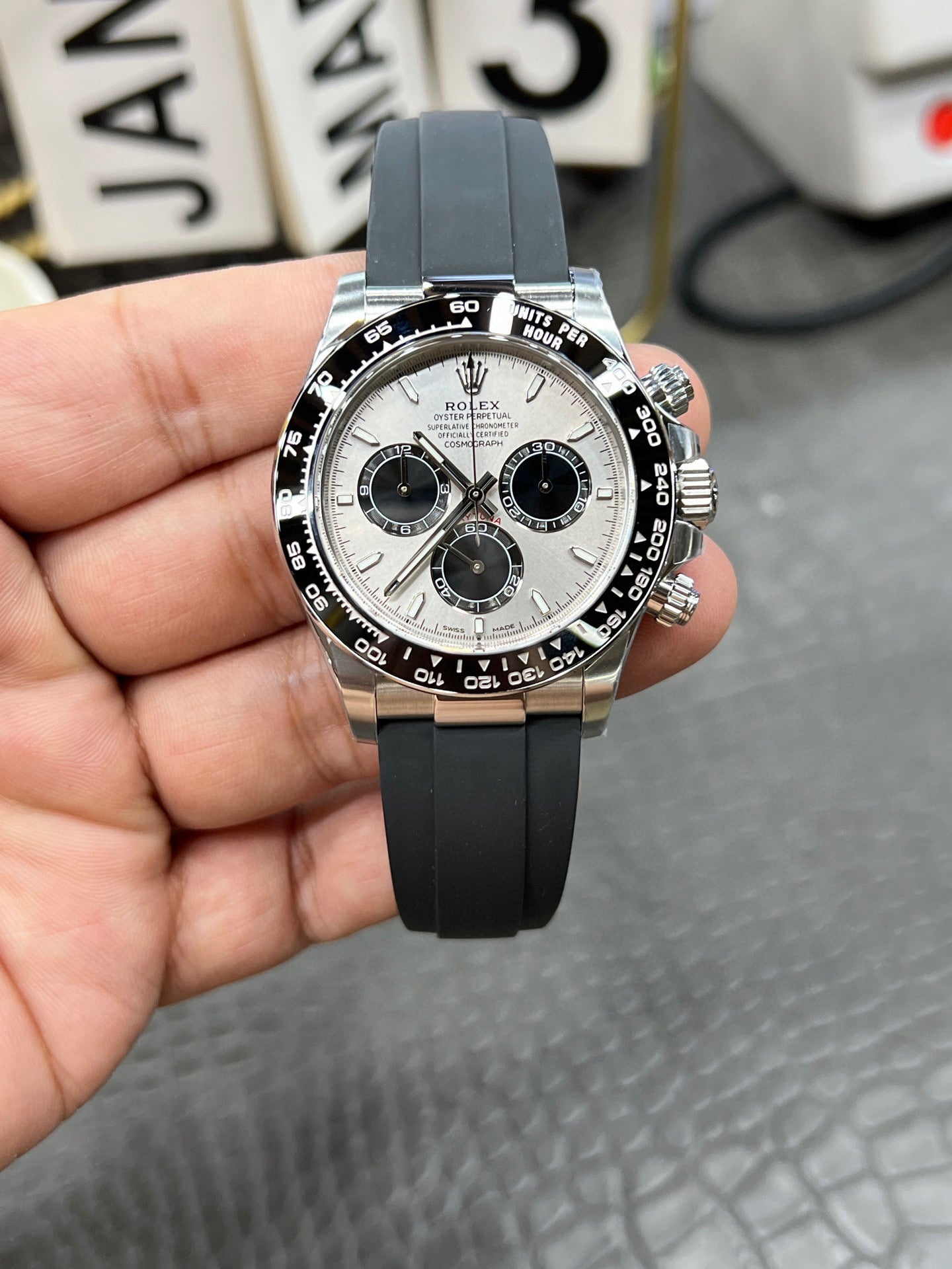 Rolex Cosmograph Daytona 40 mm – Ref. m126519LN-0006