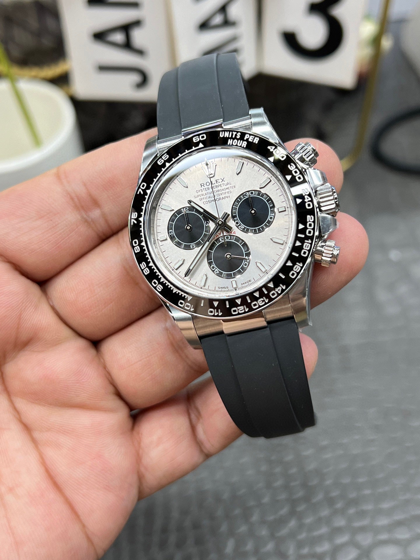 Rolex Cosmograph Daytona 40 mm – Ref. m126519LN-0006