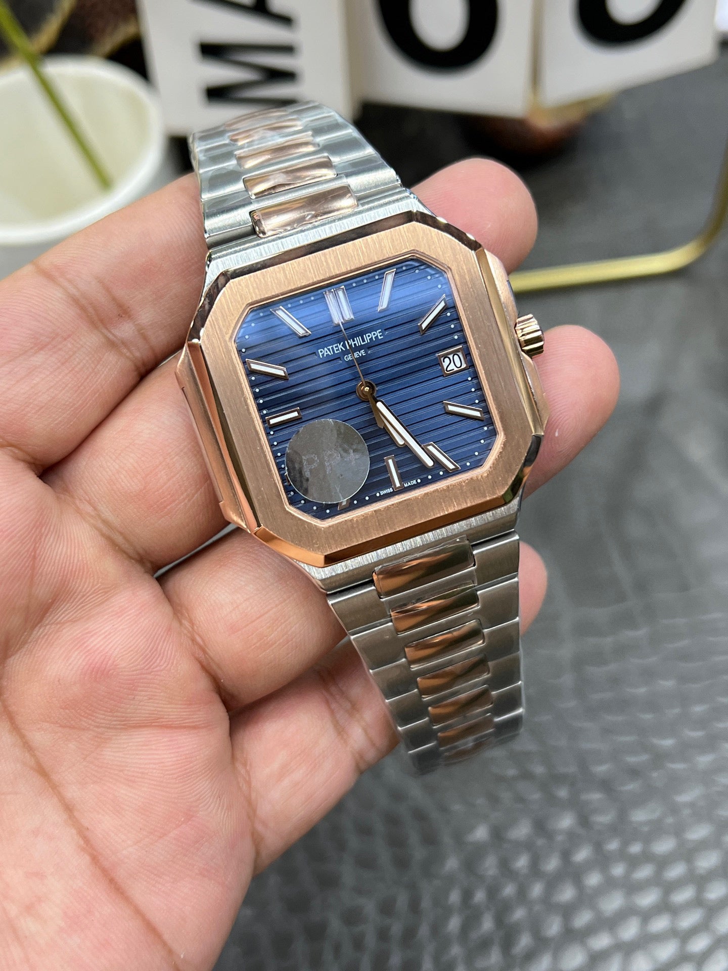 Patek Philippe Nautilus 45 mm – Ref. 5821/1AR-001