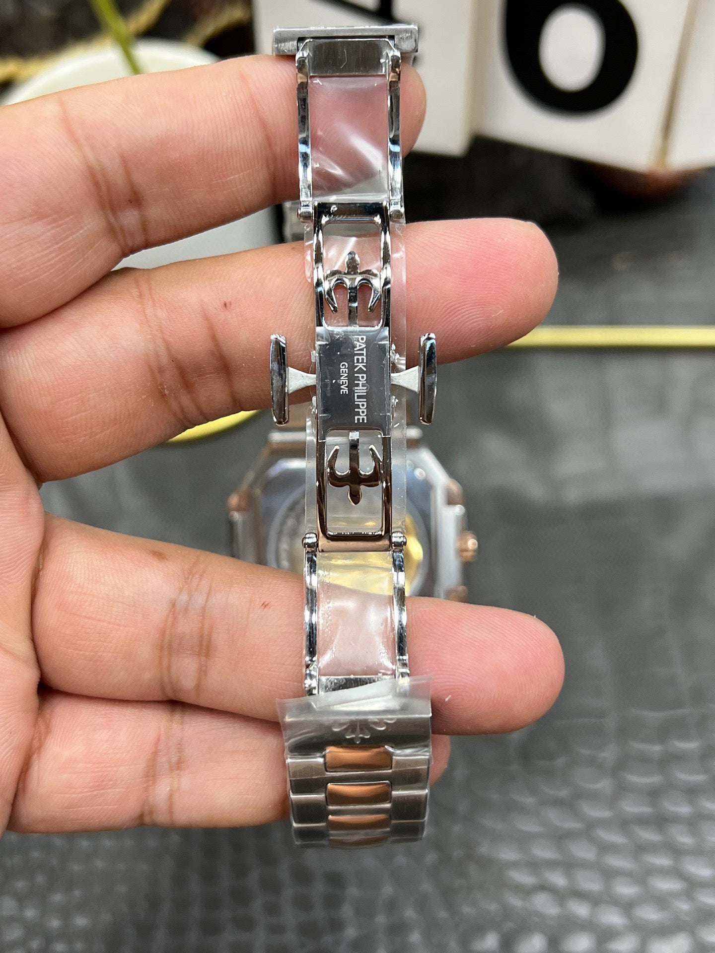 Patek Philippe Nautilus 45 mm – Ref. 5821/1AR-001