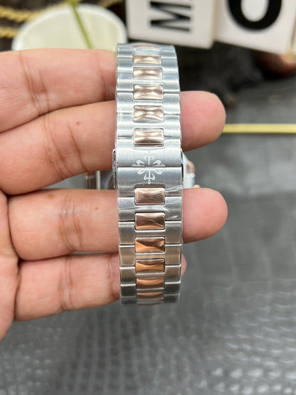 Patek Philippe Nautilus 45 mm – Ref. 5821/1AR-001