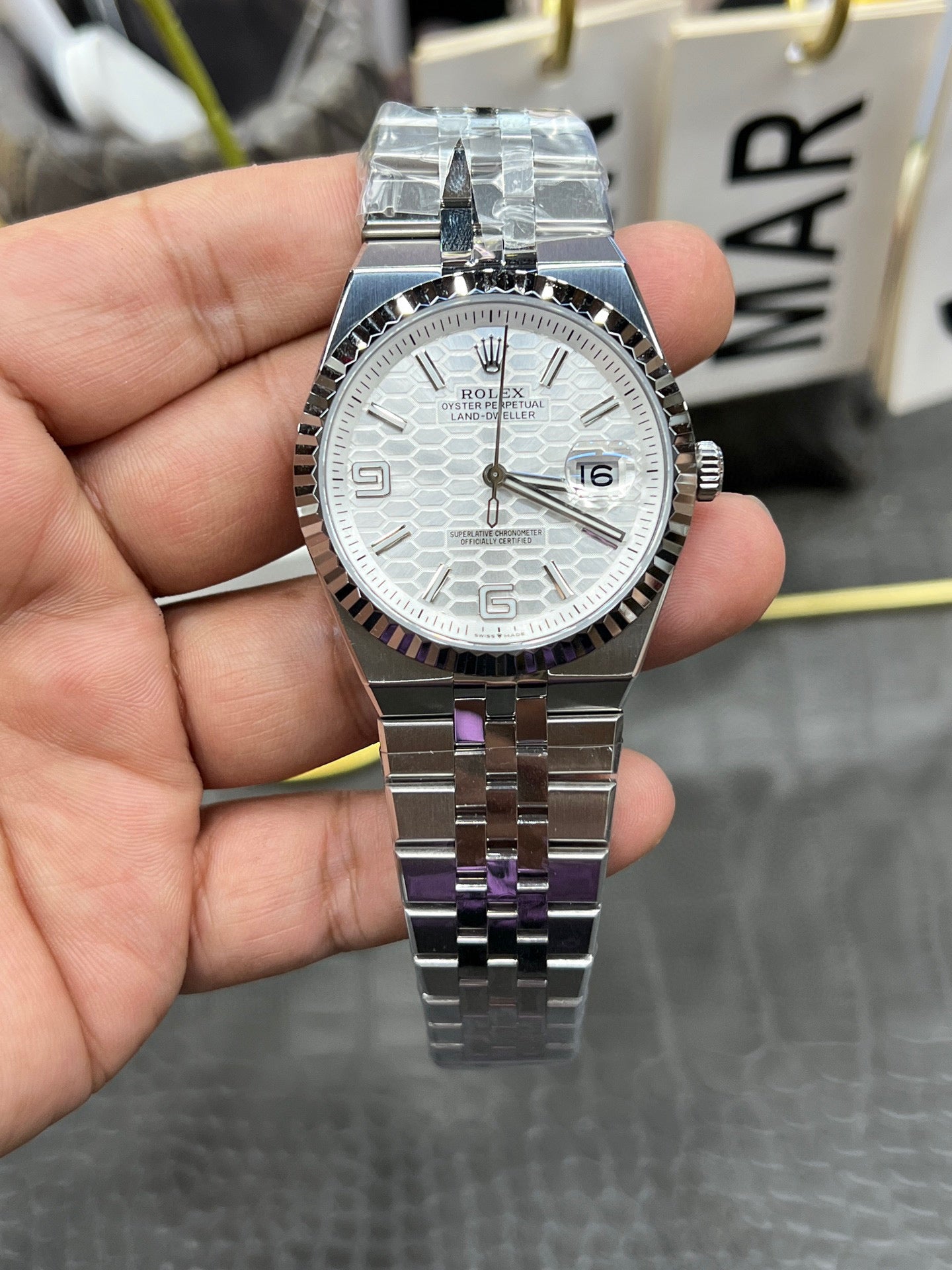 Rolex Land-Dweller 40 Ref. M127334-0001 “40mm White Rolesor / Intense White Honeycomb Dia