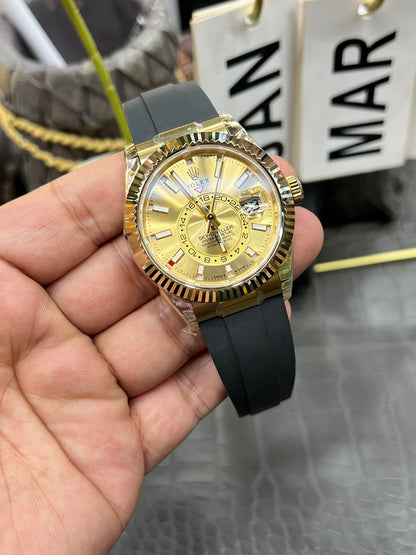 Rolex Sky-Dweller Ref. M336238-0001 “42mm Yellow Gold / Champagne Dial / Oysterflex