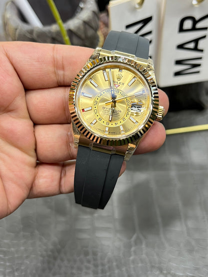 Rolex Sky-Dweller Ref. M336238-0001 “42mm Yellow Gold / Champagne Dial / Oysterflex