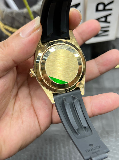 Rolex Sky-Dweller Ref. M336238-0001 “42mm Yellow Gold / Champagne Dial / Oysterflex