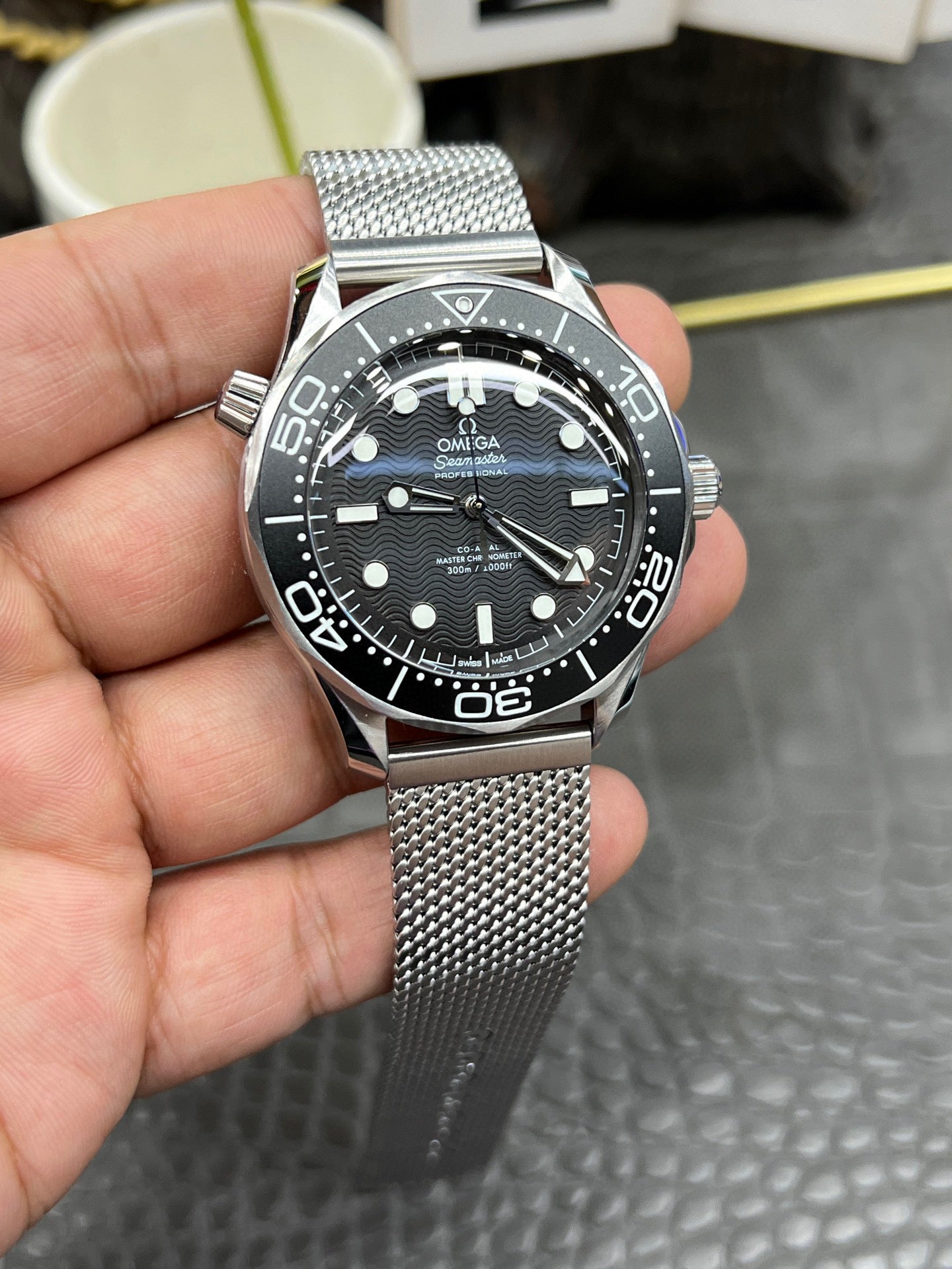 Omega Seamaster Diver 300M Ref. 210.30.42.20.01.010 “42mm Steel / Black Dial No-Date