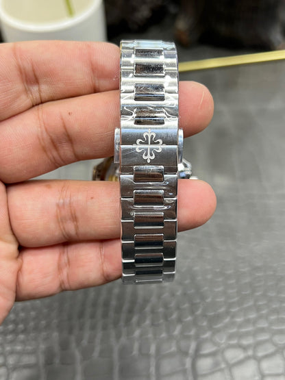 Patek Philippe Nautilus Ref. 7118/1A-010 “35.2mm Steel / Silvery Opaline Dial