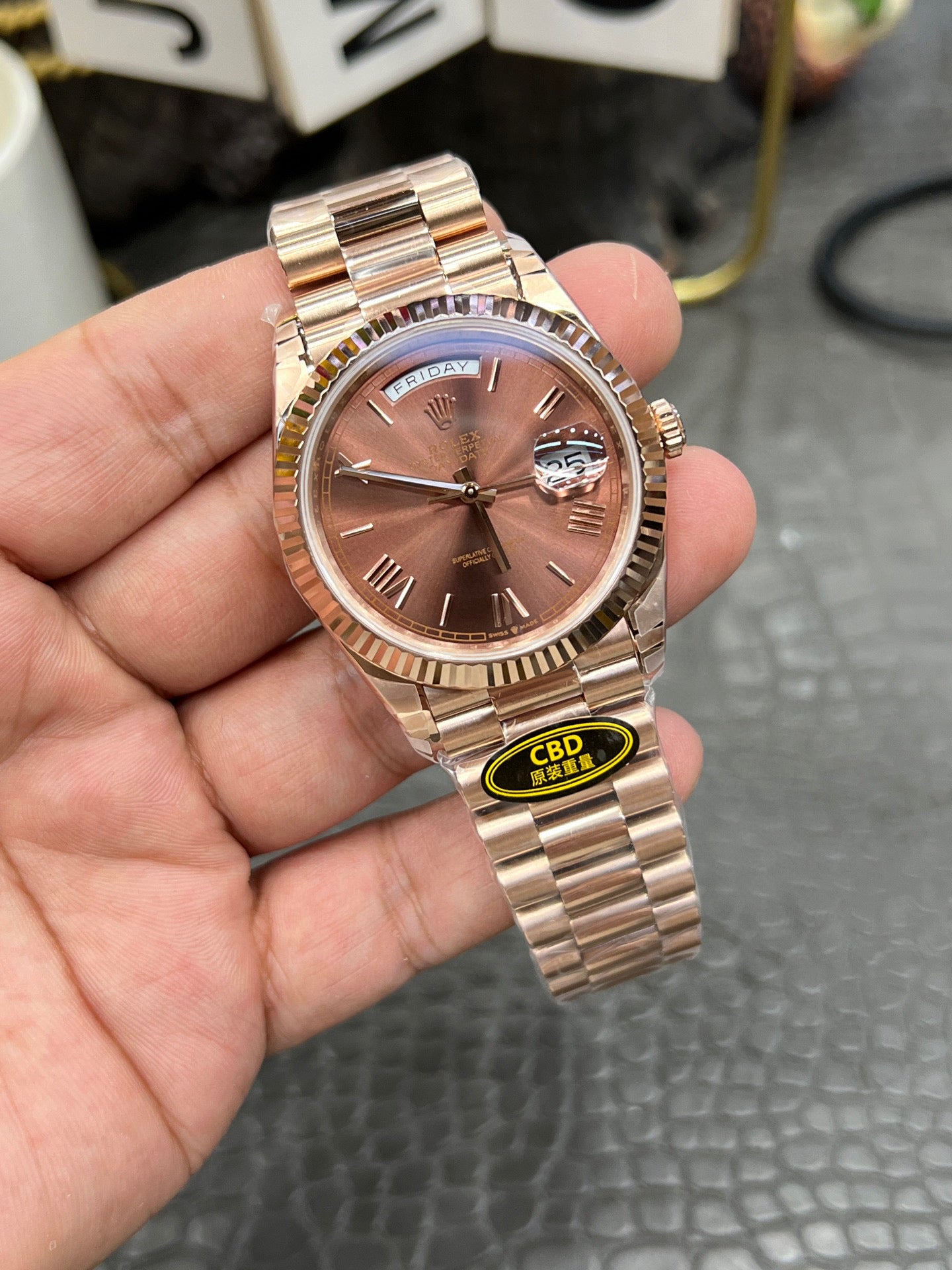Rolex Day-Date 40 Ref. 228235-0002 “40mm Everose Gold / Chocolate Roman Dial