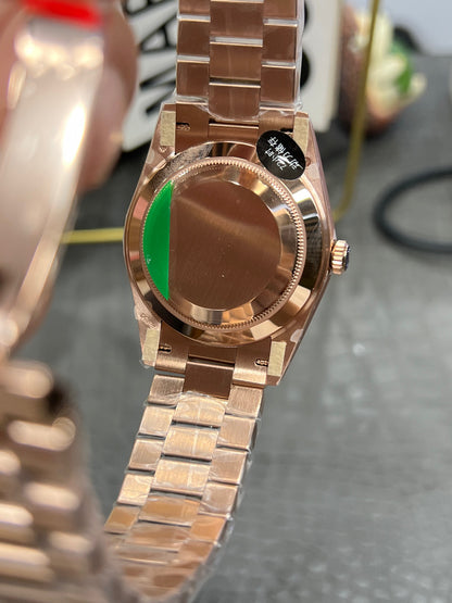Rolex Day-Date 40 Ref. 228235-0002 “40mm Everose Gold / Chocolate Roman Dial