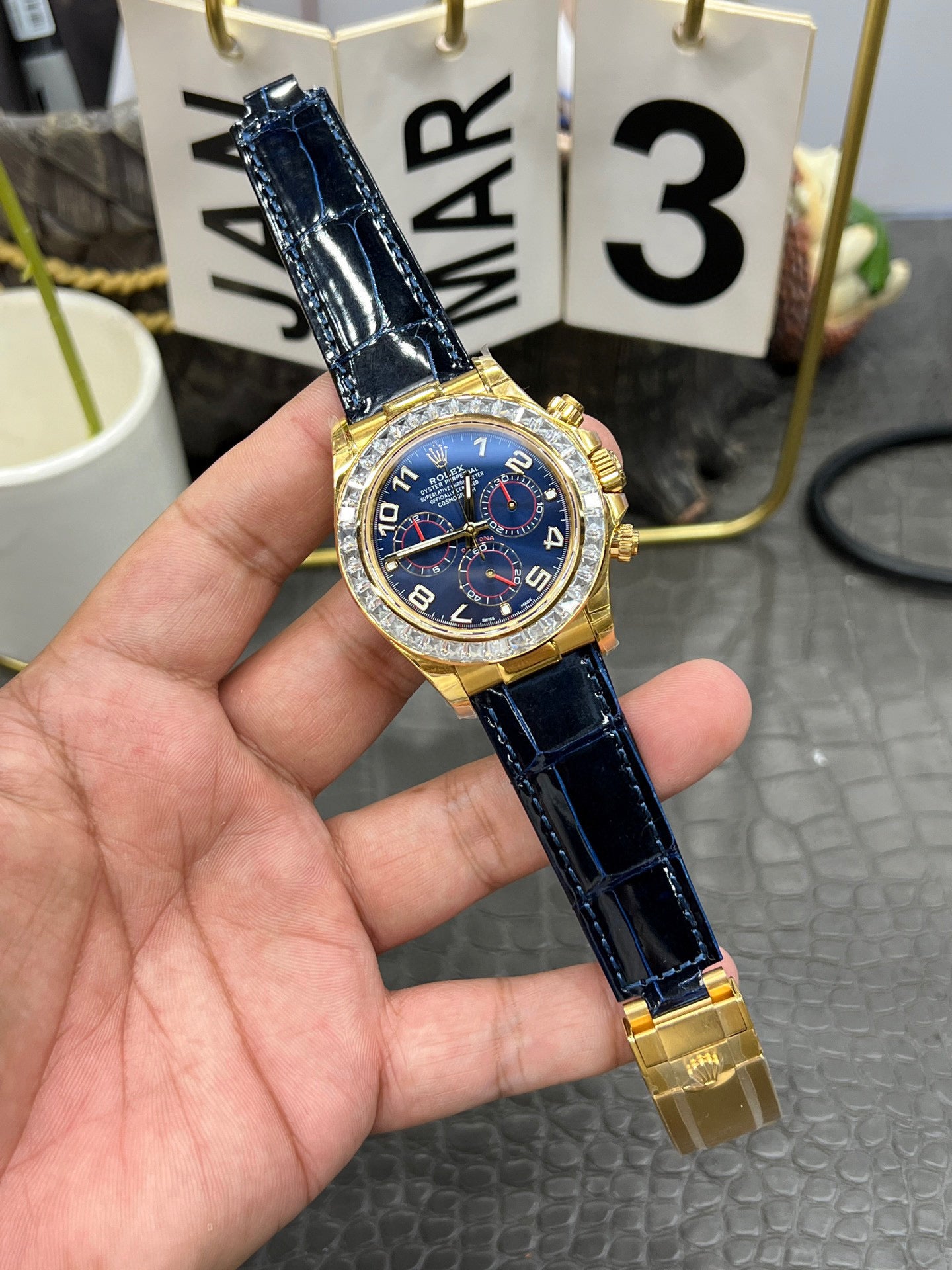 Rolex Cosmograph Daytona Ref. 116518 “40mm Yellow Gold / Multiple Dial Options