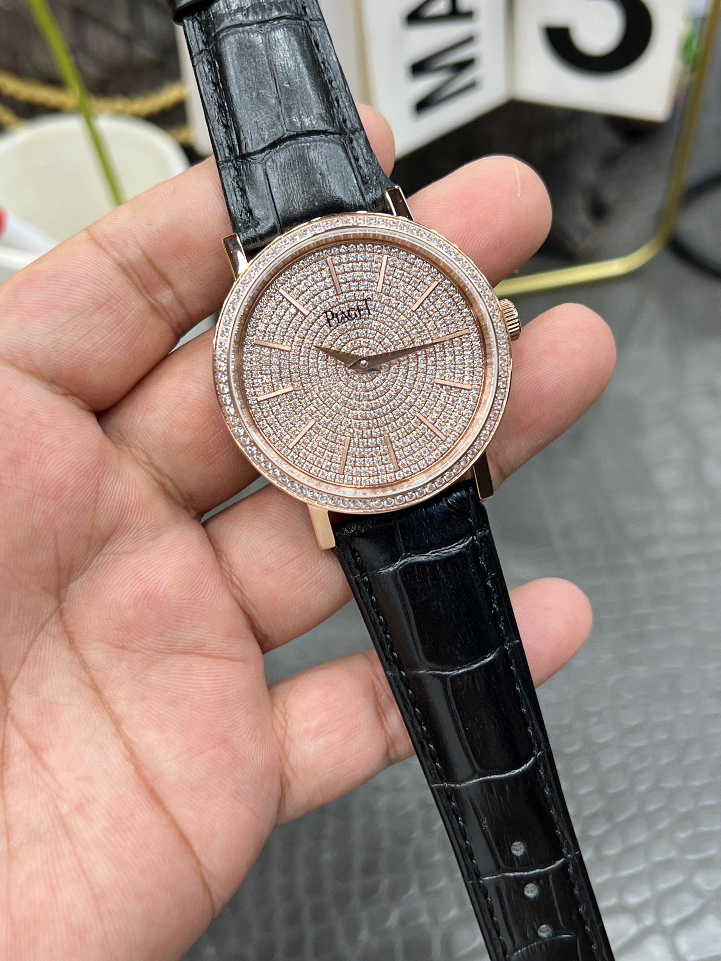 Piaget GOA36549 “39mm Full Diamond Gypsophila Series / Automatic