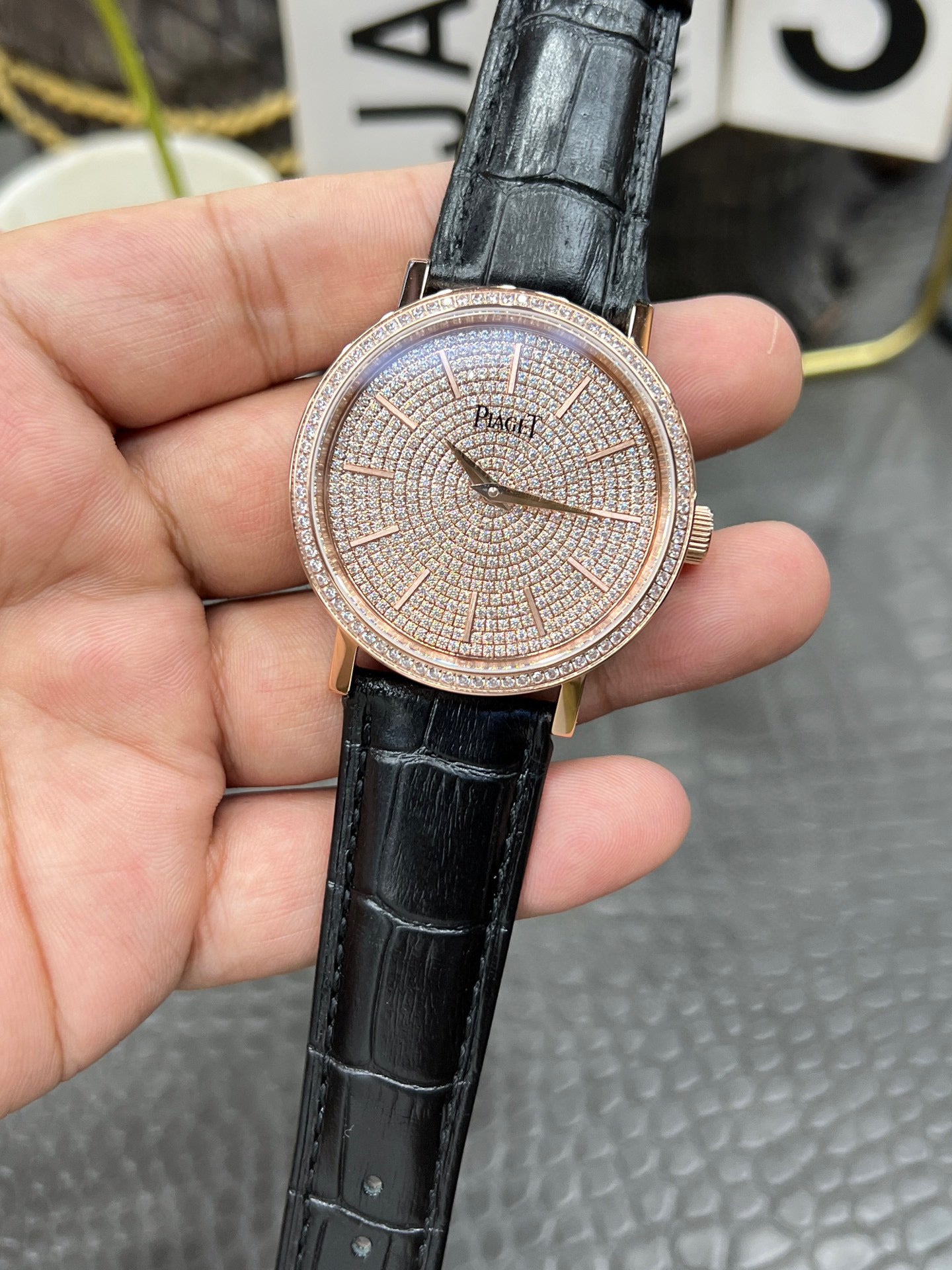 Piaget GOA36549 “39mm Full Diamond Gypsophila Series / Automatic