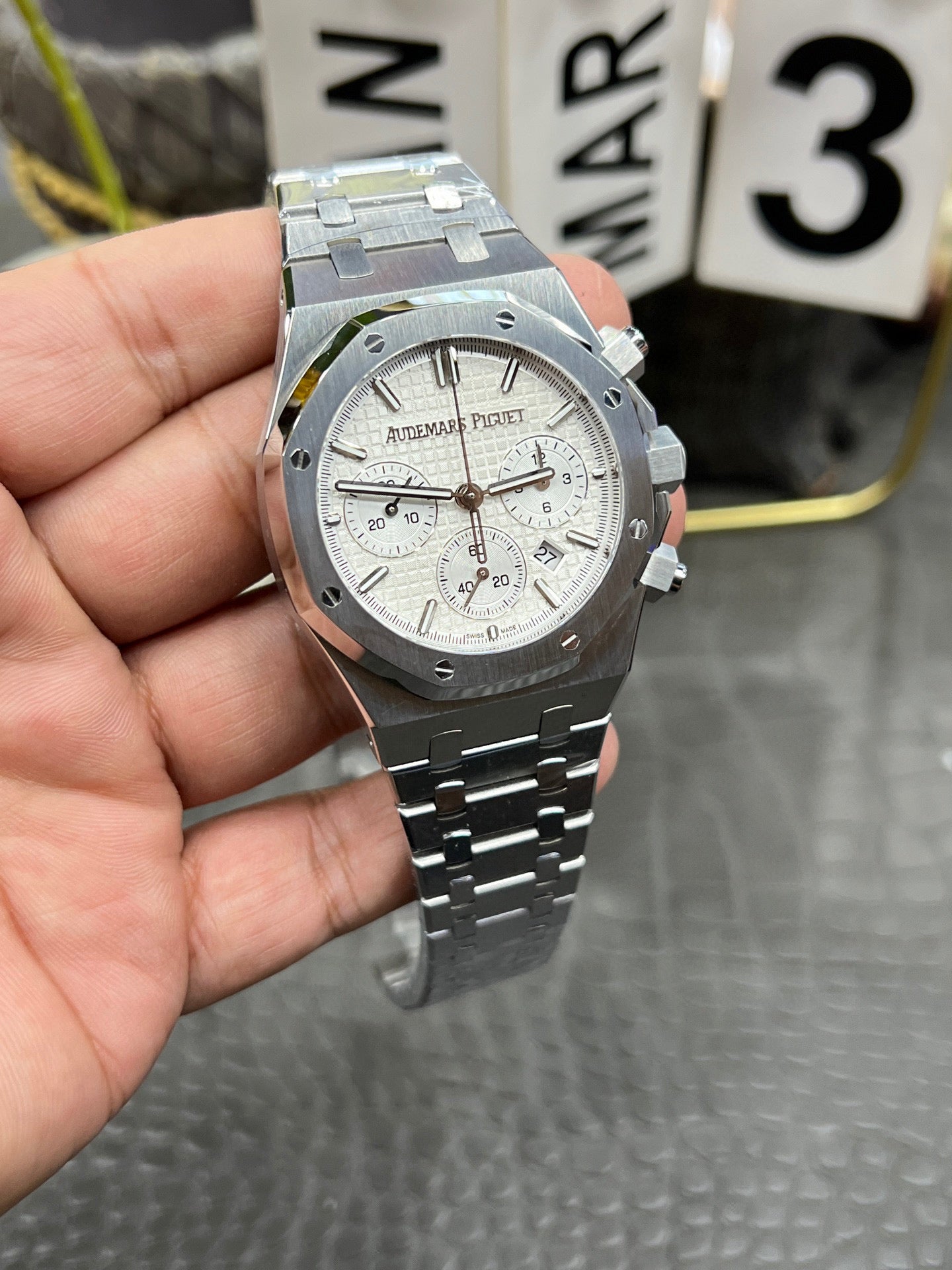Audemars Piguet Royal Oak Chronograph Ref. 26240ST.OO.1320ST.07 “41mm Steel / Silver ‘Grande Tapisserie’ Dial”