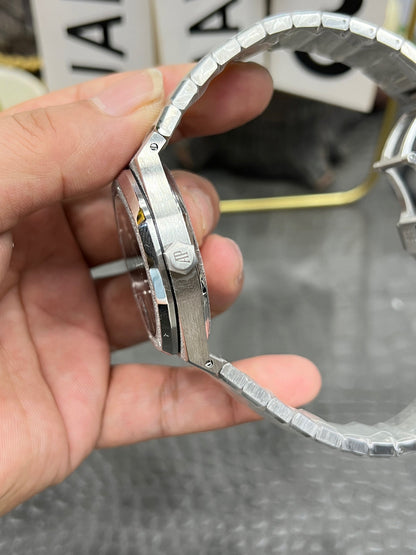Audemars Piguet Royal Oak Ref. 15500ST “41mm Frosted Steel / Blue Dial
