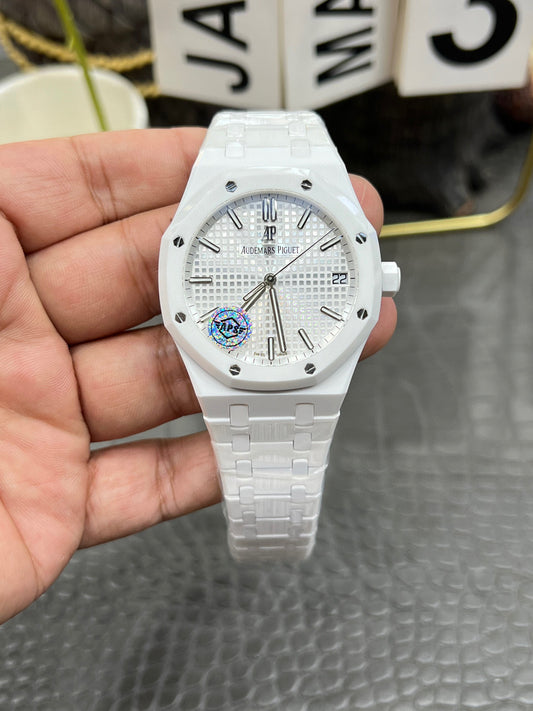 Audemars Piguet Royal Oak Ref. 15500ST.OO.1220ST.04 “41mm White Dial / Stainless Steel