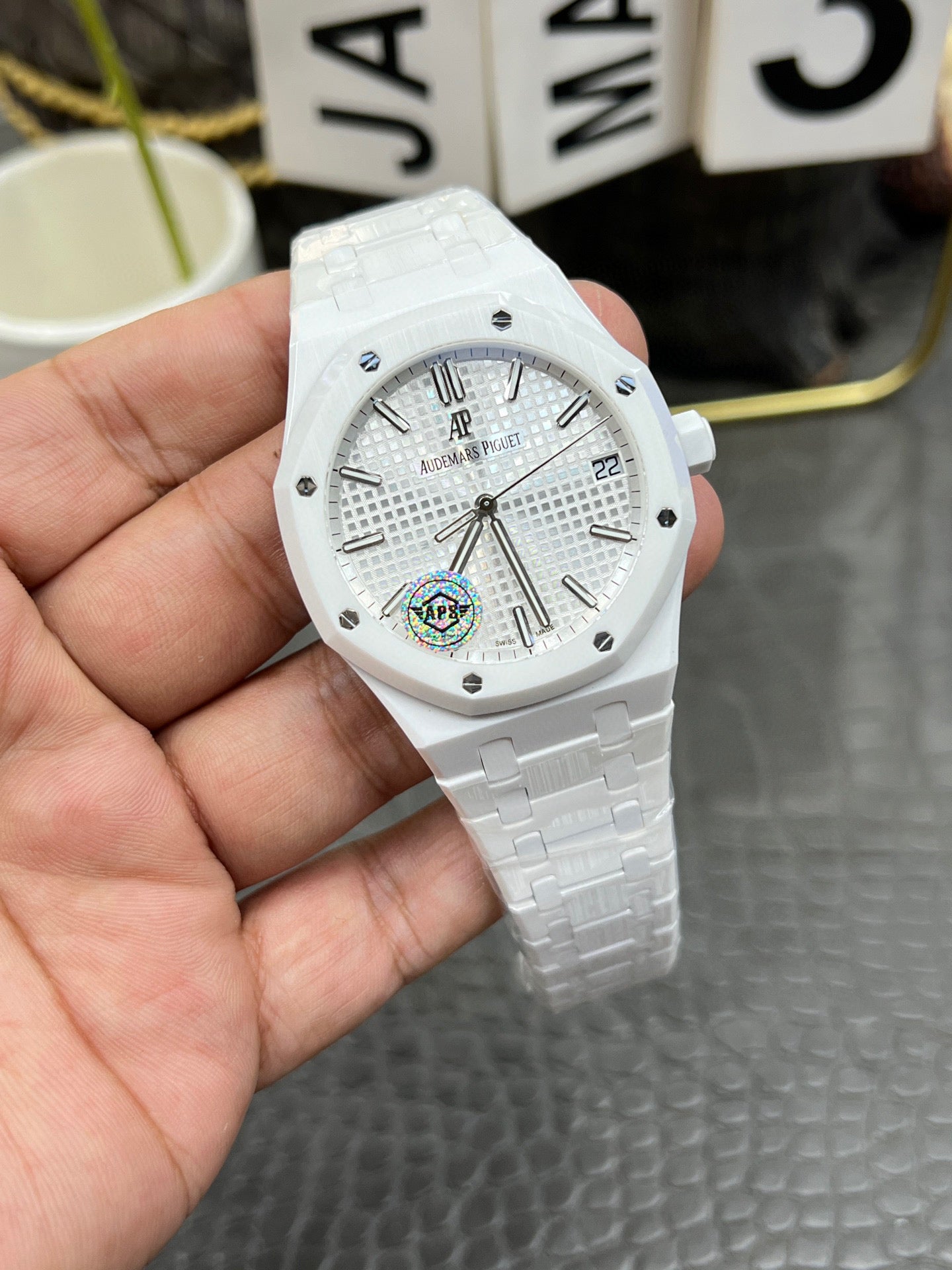 Audemars Piguet Royal Oak Ref. 15500ST.OO.1220ST.04 “41mm White Dial / Stainless Steel