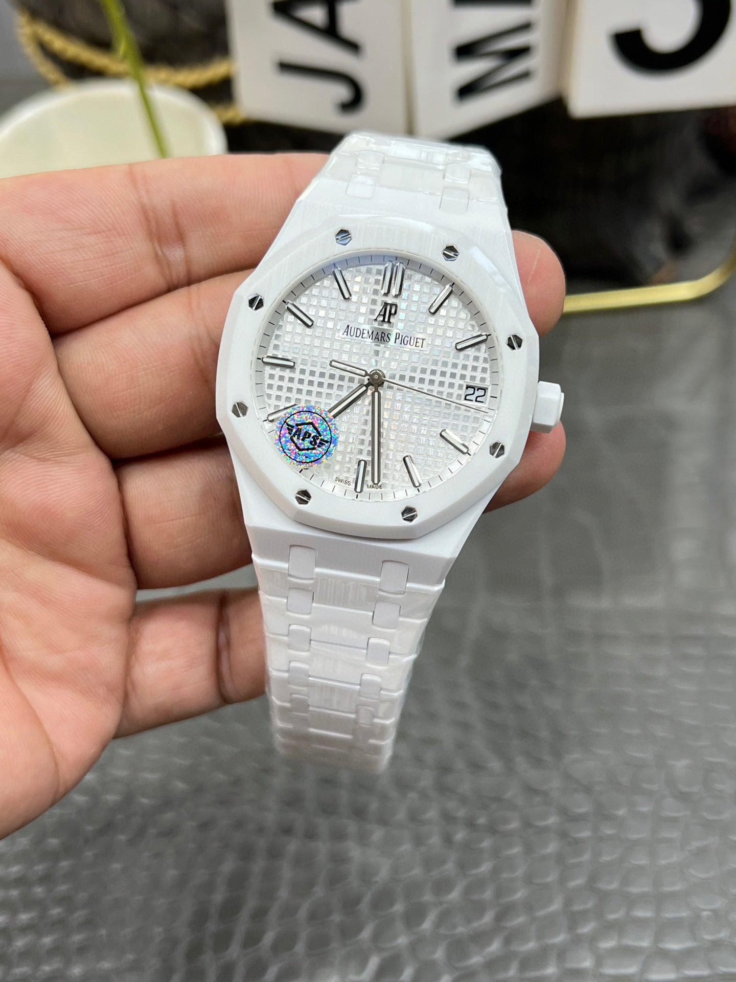 Audemars Piguet Royal Oak Ref. 15500ST.OO.1220ST.04 “41mm White Dial / Stainless Steel