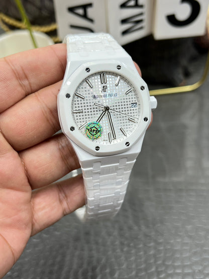 Audemars Piguet Royal Oak Ref. 15500ST.OO.1220ST.04 “41mm White Dial / Stainless Steel