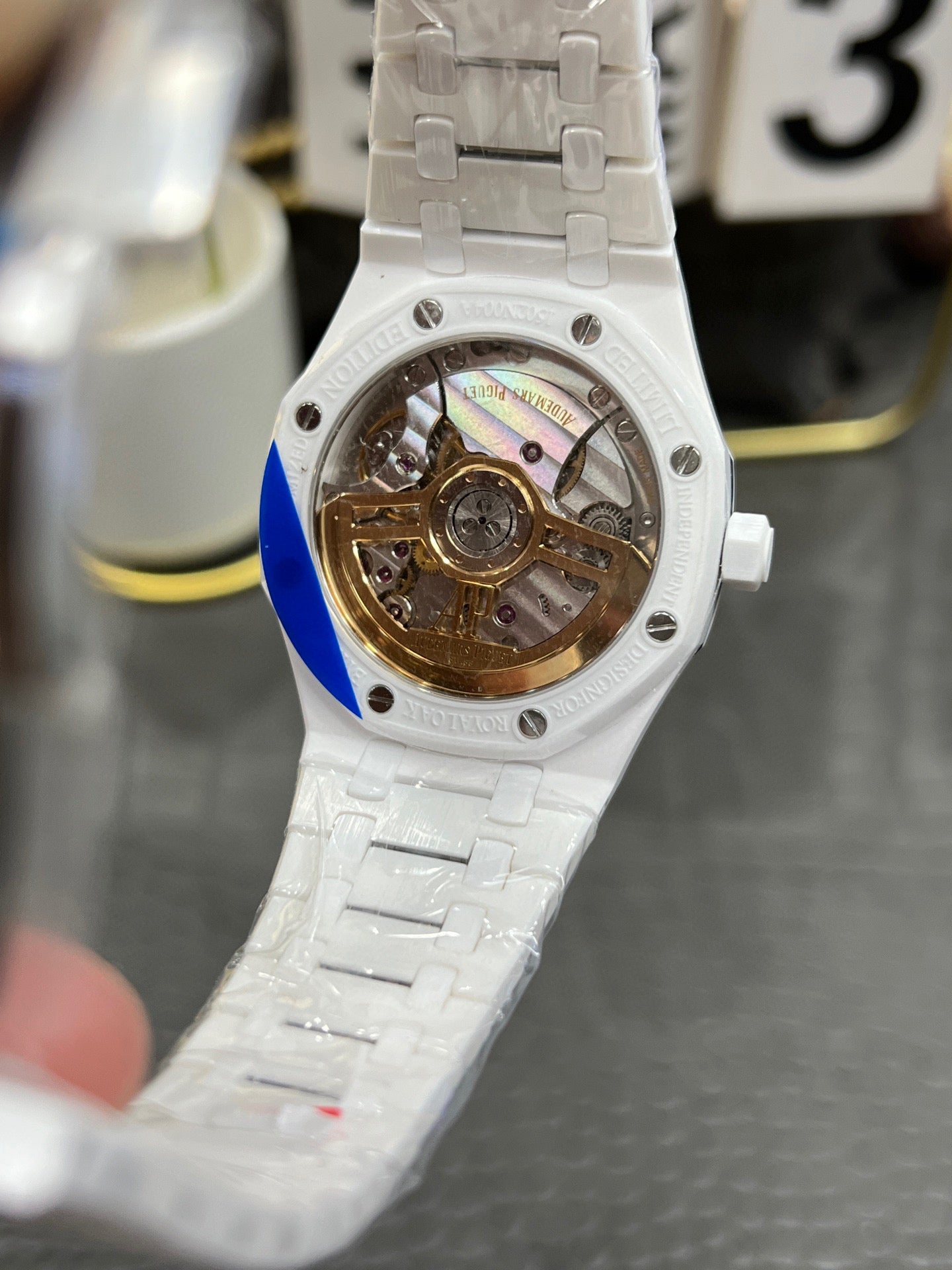 Audemars Piguet Royal Oak Ref. 15500ST.OO.1220ST.04 “41mm White Dial / Stainless Steel