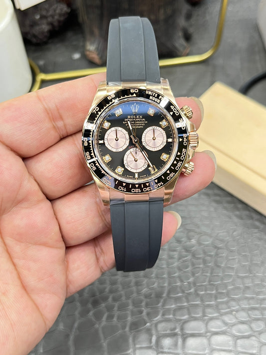 Rolex Cosmograph Daytona Ref. M126515LN-0004 “40mm Everose Gold / Diamond-Set Black & Sundust Dial