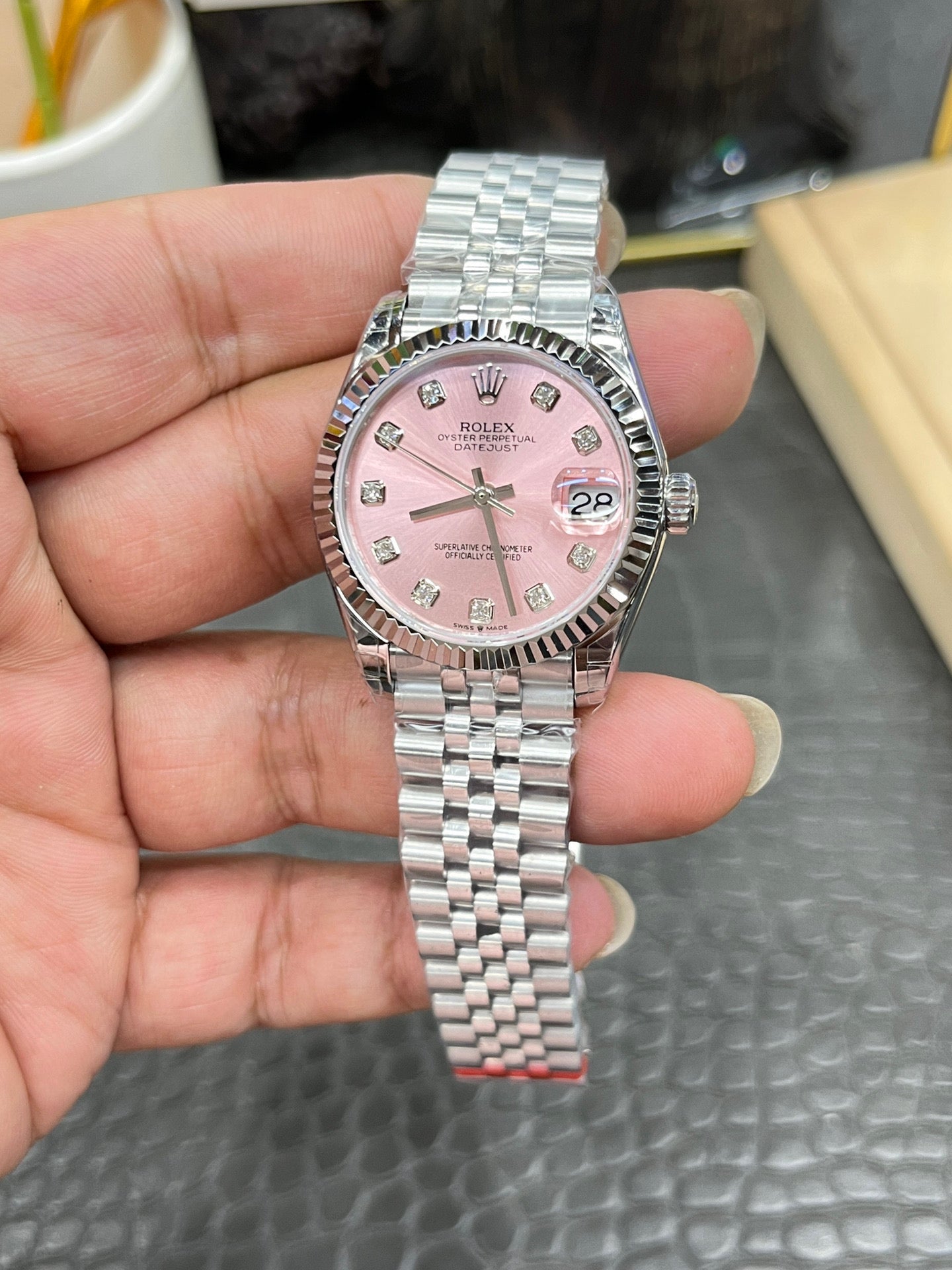 Rolex Datejust 31 Ref. M278274-0032 “31mm Oystersteel and White Gold / Pink Diamond-Set Dial