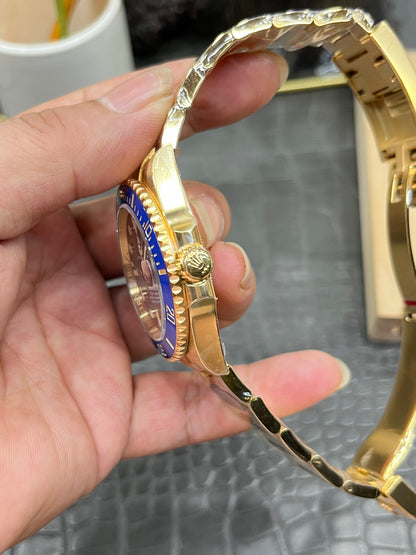 Rolex Submariner Date Yellow Gold “Blue Dial & Blue Bezel” (All-Gold Blue Submariner)
