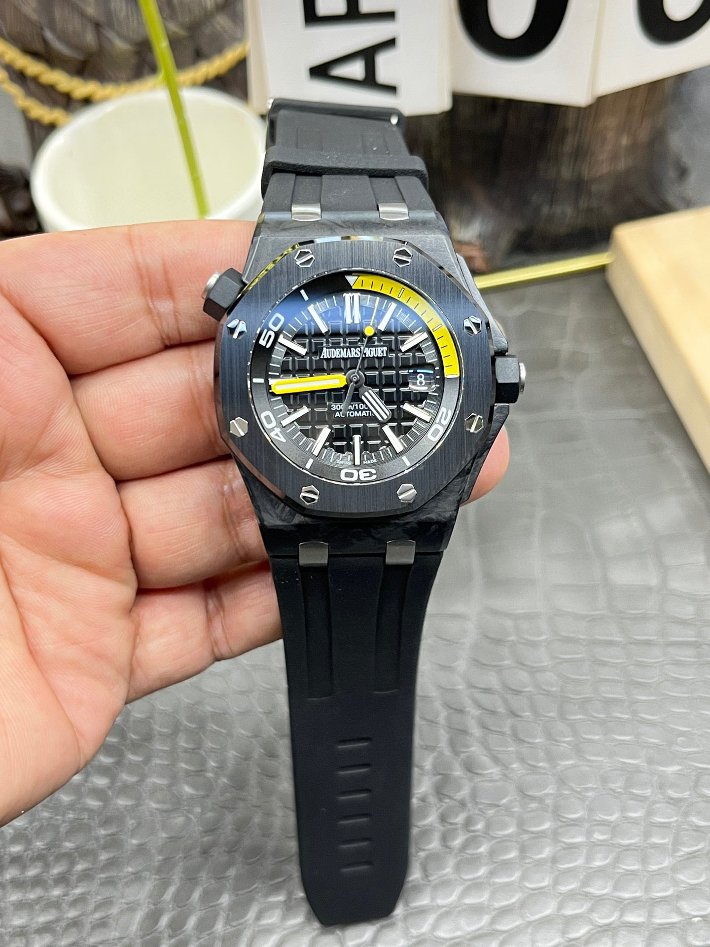 Audemars Piguet Royal Oak Offshore Diver 15706AU.OO.A002CA.01