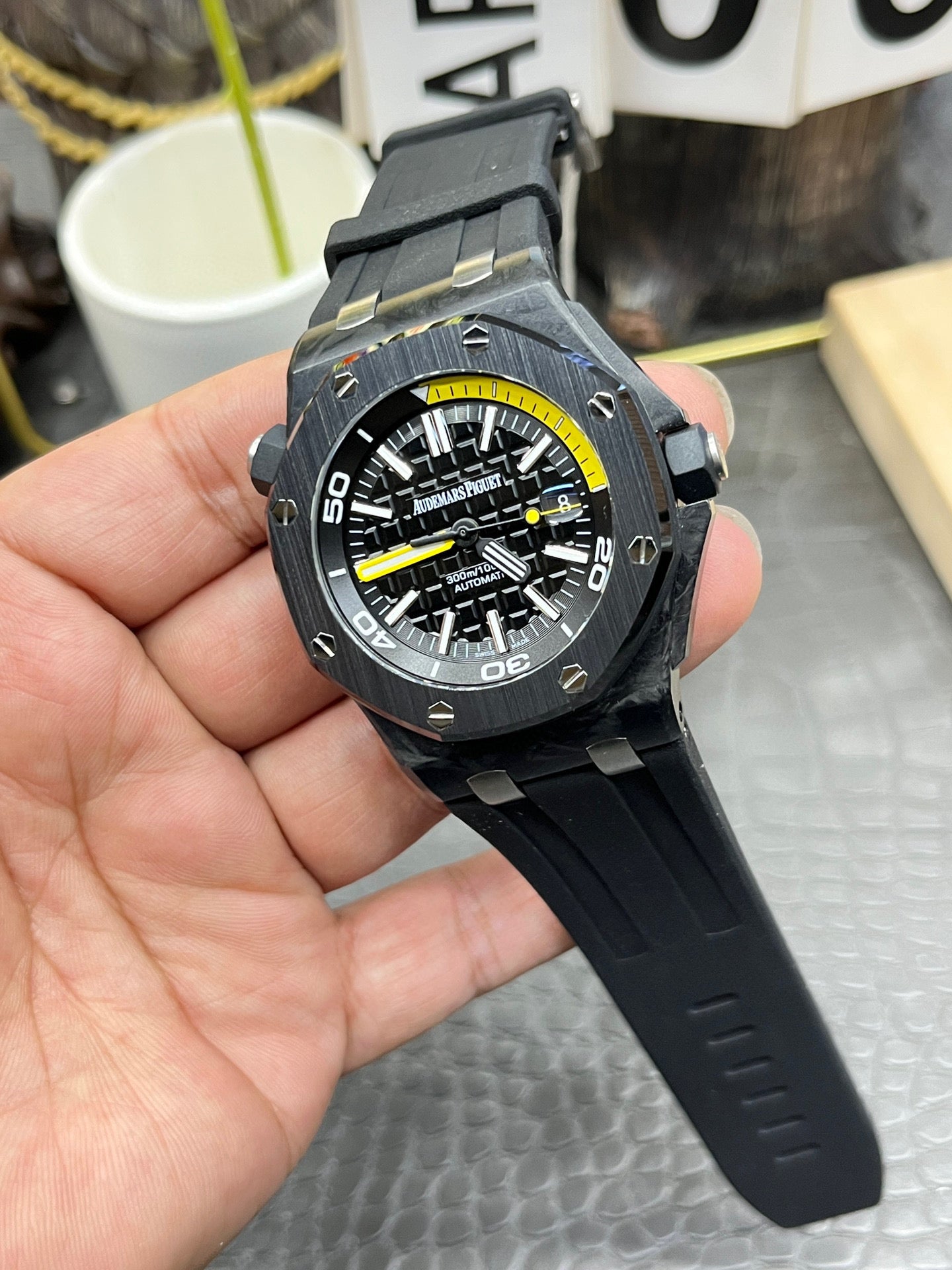 Audemars Piguet Royal Oak Offshore Diver 15706AU.OO.A002CA.01