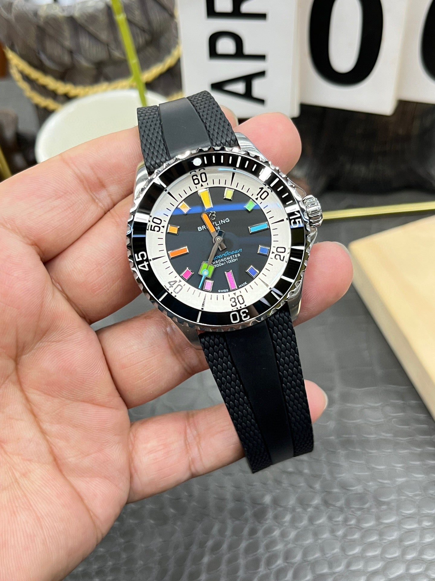 Breitling Superocean Automatic 42 A17375211B2S1