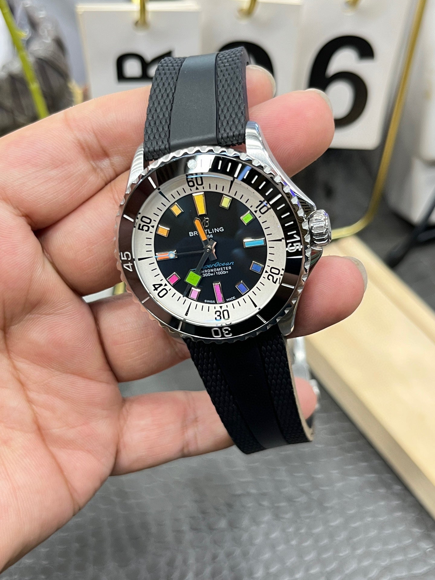 Breitling Superocean Automatic 42 A17375211B2S1