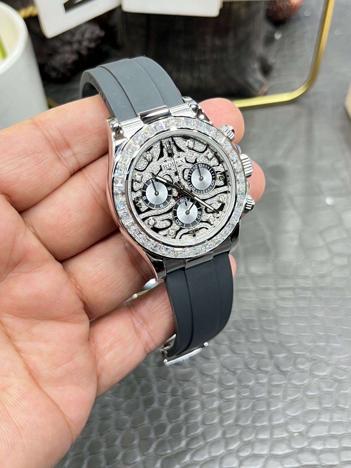Rolex Cosmograph Daytona “Ice-Blue Dial / Platinum