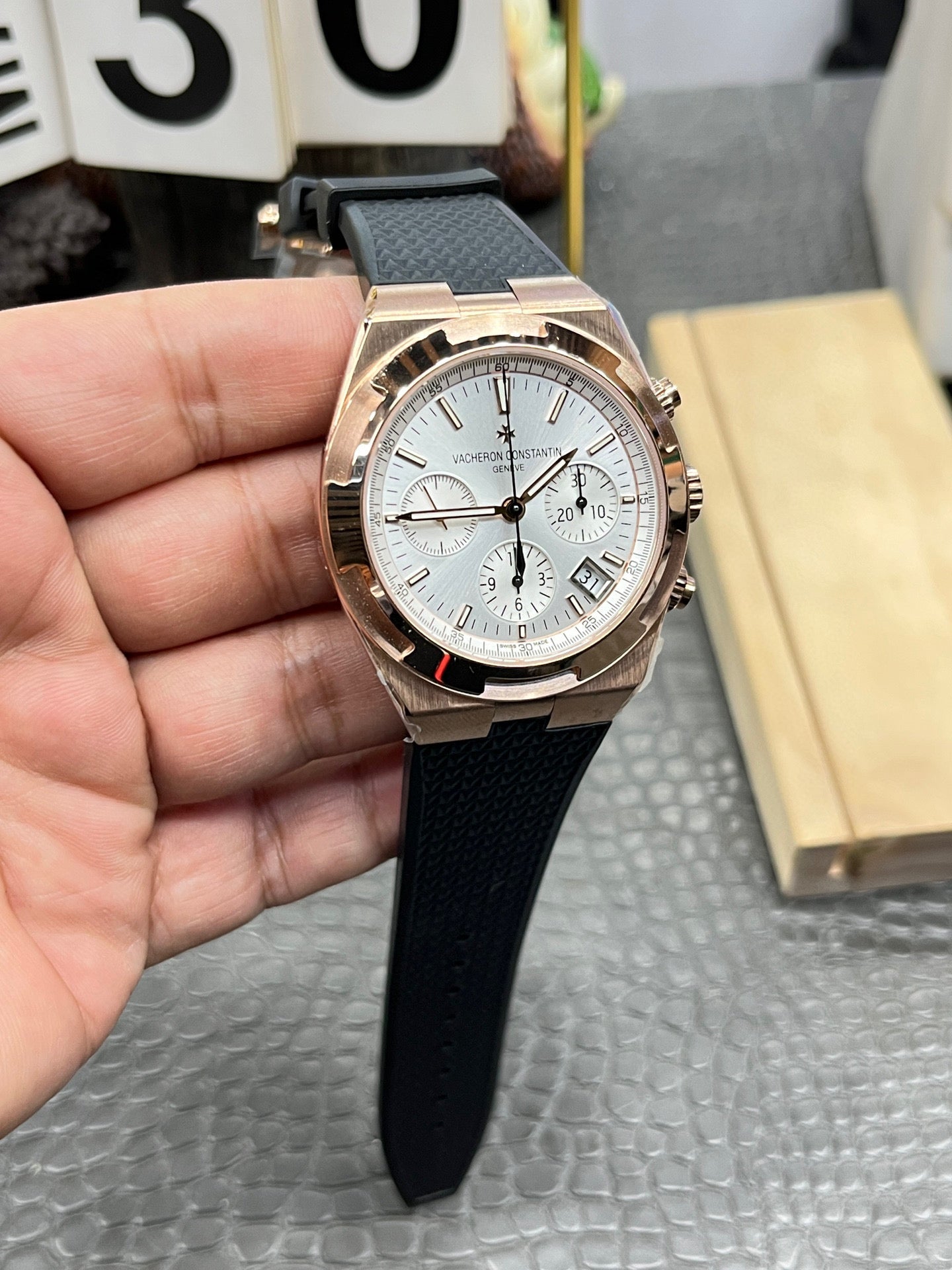 Vacheron Constantin Overseas Chronograph 5500V/000R-B074